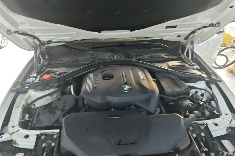 Used BMW 3 Series 2017 320i M Sport Engine Bay