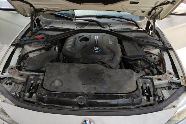 Used BMW 3 Series 2017 320Li Fashion Model Engine Bay