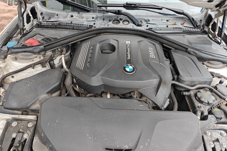 Used BMW 3 Series 2017 320Li Fashion Model Engine Bay