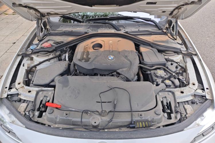 Used BMW 3 Series 2017 320Li Fashion Model Engine Bay