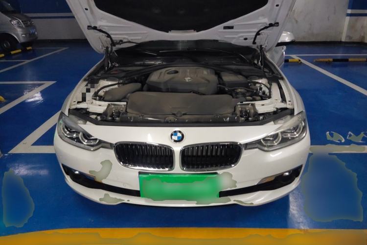 Used BMW 3 Series 2017 320Li Fashion Model Engine Bay