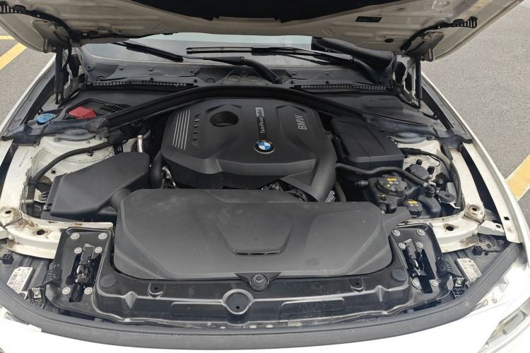 Used BMW 3 Series 2017 320i M Sport Engine Bay
