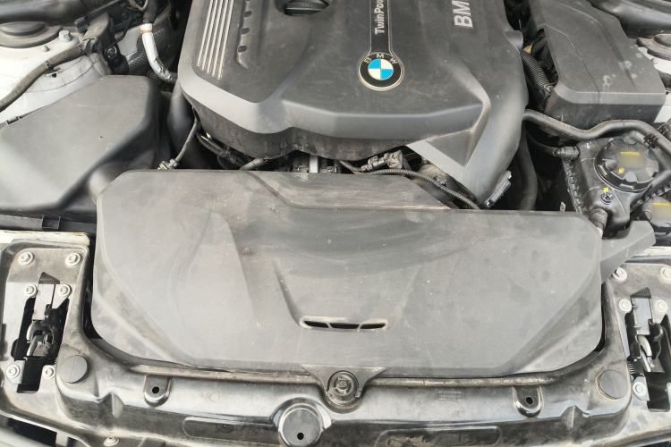 Used BMW 3 Series 2017 320Li Fashion Model Engine Bay