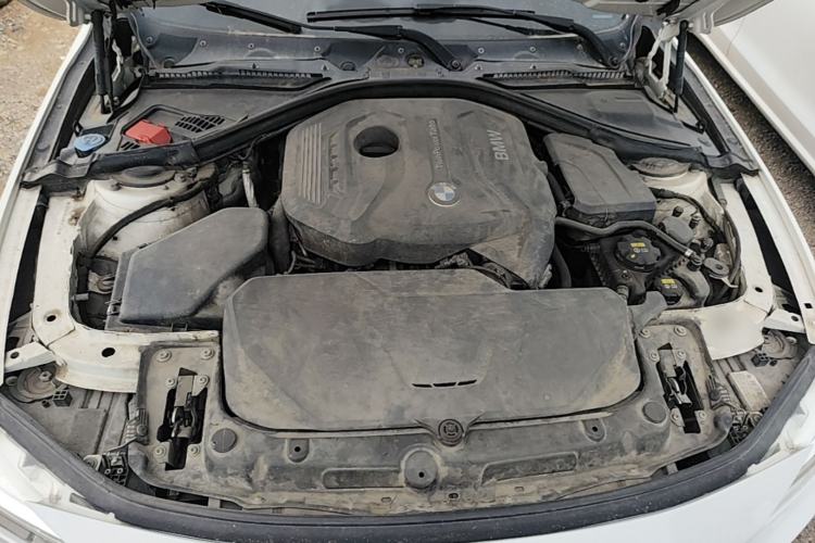 Used BMW 3 Series 2017 320i M Sport Engine Bay