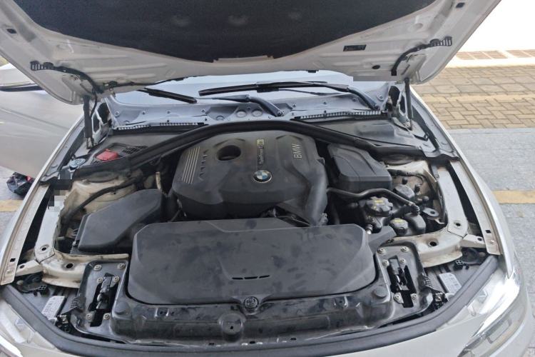 Used BMW 3 Series 2017 320Li Fashion Model Engine Bay