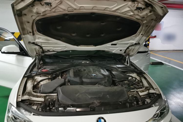 Used BMW 3 Series 2017 330Li M Sport Edition Engine Bay