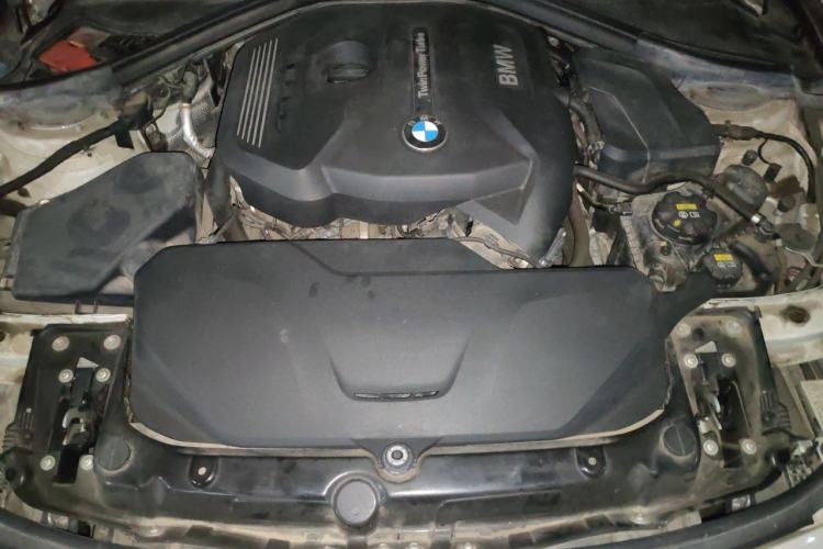 Used BMW 3 Series 2017 320Li Fashion Model Engine Bay