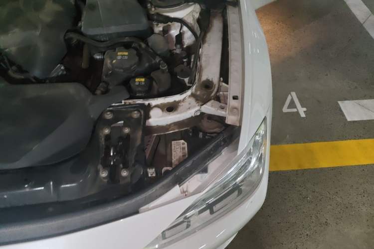Used BMW 3 Series 2017 320Li Fashion Model Engine Bay Left