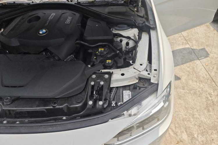 Used BMW 3 Series 2017 320Li M Sport Edition Engine Bay Left