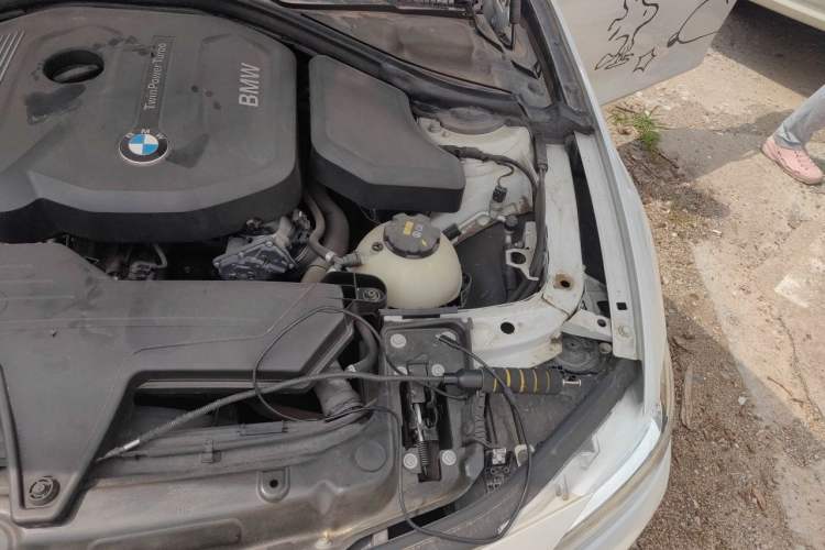 Used BMW 3 Series 2017 318Li Fashion Model Engine Bay Left