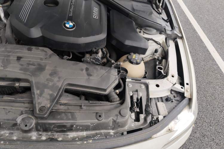 Used BMW 3 Series 2017 318Li Fashion Model Engine Bay Left