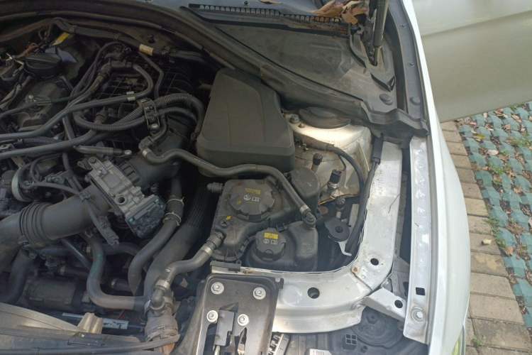 Used BMW 3 Series 2017 320Li Fashion Model Engine Bay Left
