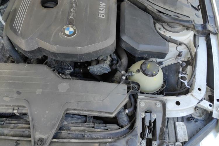 Used BMW 3 Series 2017 318Li Fashion Model Engine Bay Left