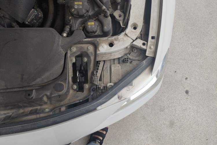 Used BMW 3 Series 2017 320Li Fashion Model Engine Bay Left