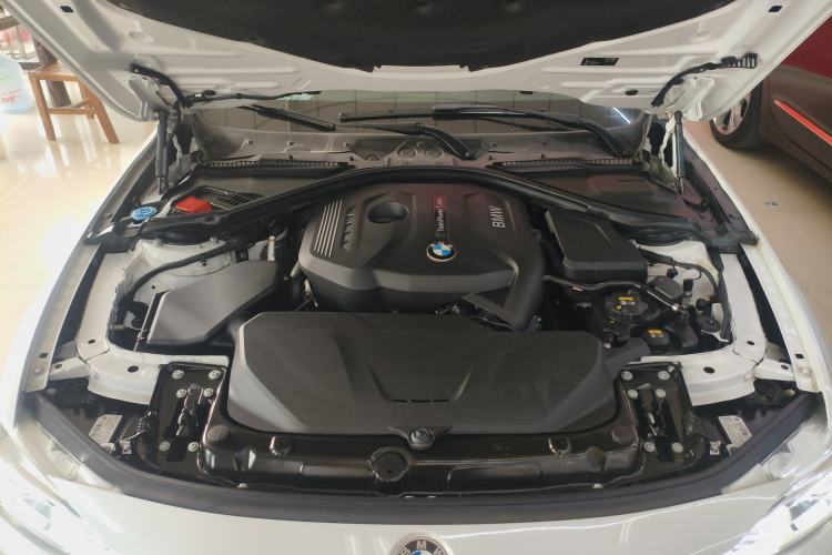 Used BMW 3 Series 2017 320Li Fashion Model Engine Bay
