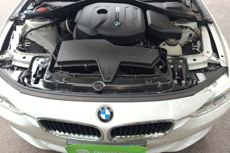 Used BMW 3 Series 2017 318Li Fashion Model Engine Bay