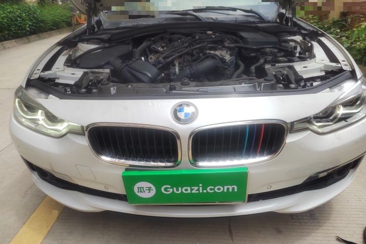 Used BMW 3 Series 2017 320Li Fashion Model Engine Bay