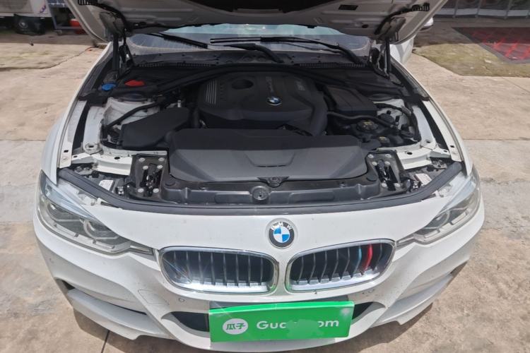 Used BMW 3 Series 2017 320i M Sport Engine Bay
