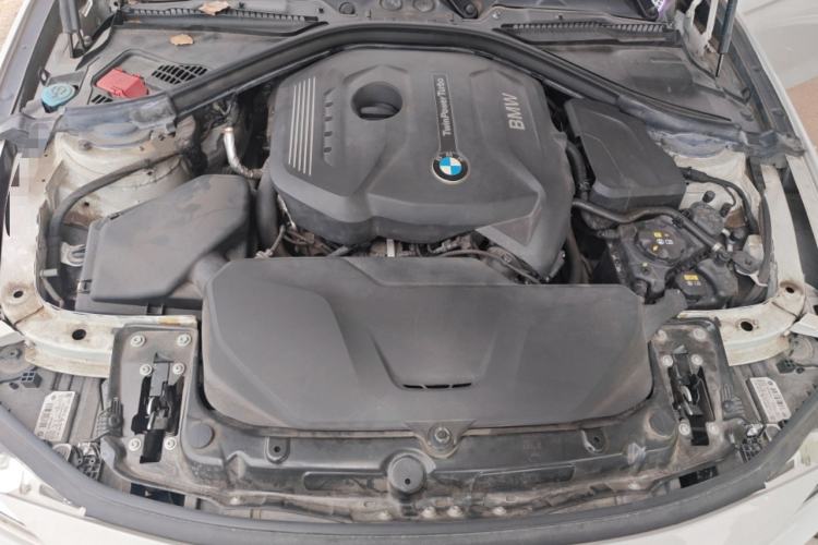 Used BMW 3 Series 2017 320i M Sport Engine Bay