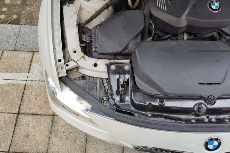 Used BMW 3 Series 2017 320Li Fashion Model Engine Bay Right