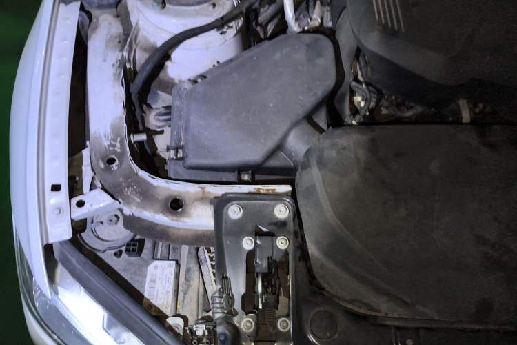 Used BMW 3 Series 2017 320Li Fashion Model Engine Bay Right