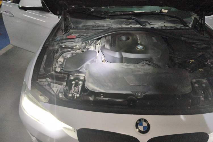 Used BMW 3 Series 2017 320Li Fashion Model Engine Bay Right