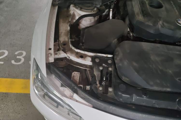Used BMW 3 Series 2017 320Li Fashion Model Engine Bay Right