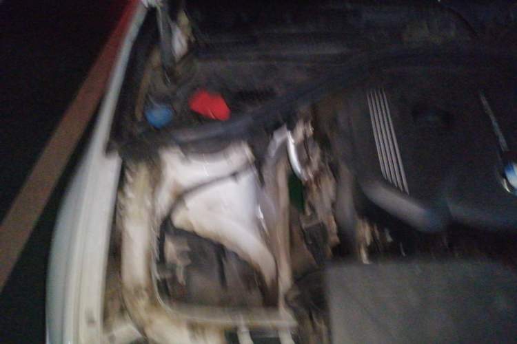 Used BMW 3 Series 2017 318i Fashion Model Engine Bay Right