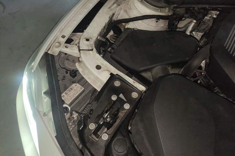 Used BMW 3 Series 2017 320Li M Sport Edition Engine Bay Right