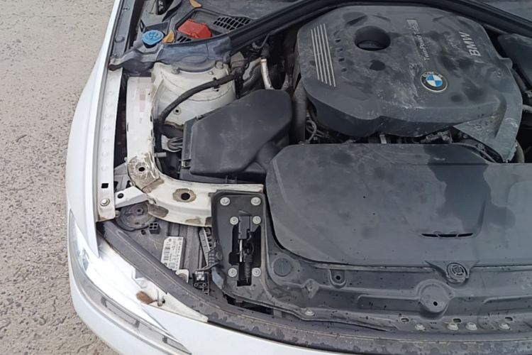 Used BMW 3 Series 2017 320Li Fashion Model Engine Bay Right