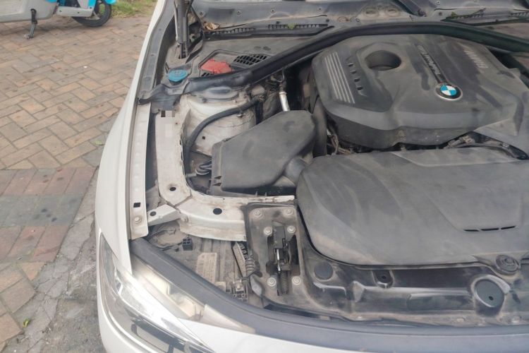 Used BMW 3 Series 2017 320Li Fashion Model Engine Bay Right