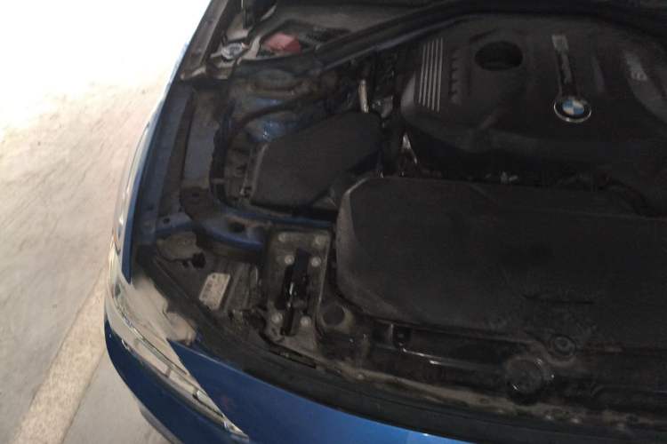 Used BMW 3 Series 2017 320i M Sport Engine Bay Right