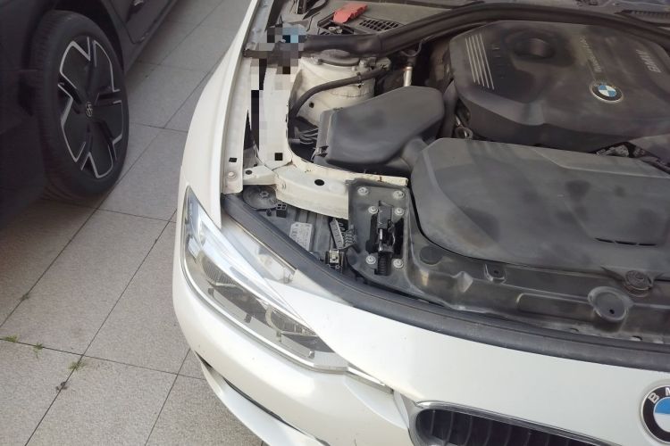 Used BMW 3 Series 2017 320Li Fashion Model Engine Bay Right