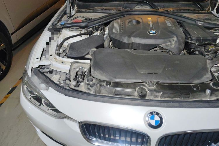 Used BMW 3 Series 2017 320Li Fashion Model Engine Bay Right