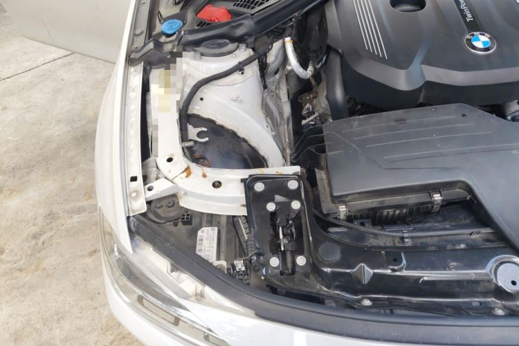 Used BMW 3 Series 2017 318Li Fashion Model Engine Bay Right