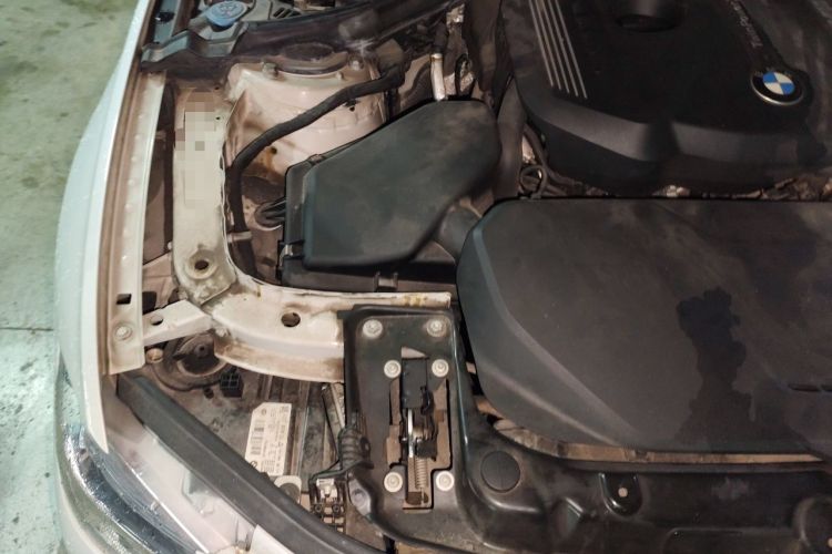 Used BMW 3 Series 2017 320Li Fashion Model Engine Bay Right