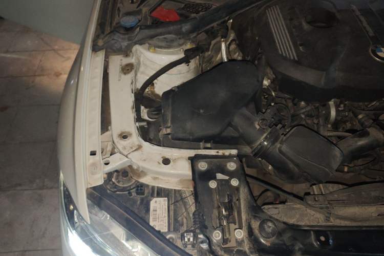 Used BMW 3 Series 2017 320Li Fashion Model Engine Bay Right