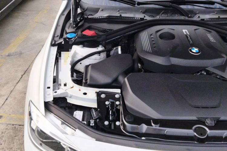 Used BMW 3 Series 2017 320Li Fashion Model Engine Bay Right