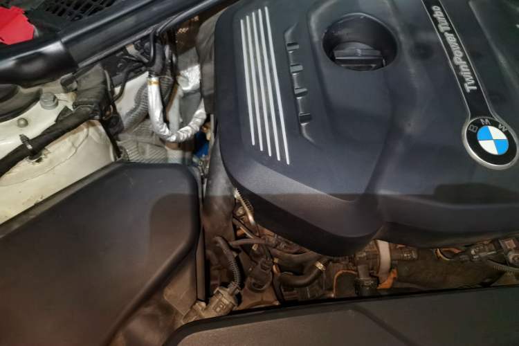Used BMW 3 Series 2017 320Li M Sport Edition Engine Bay Right