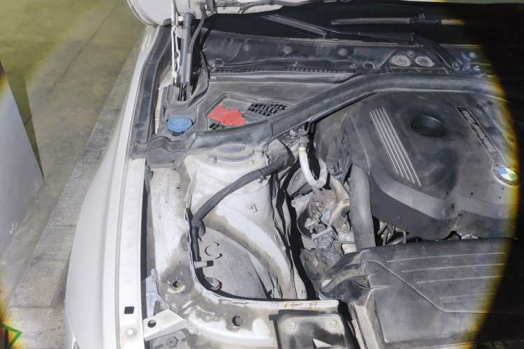Used BMW 3 Series 2017 318Li Fashion Model Engine Bay Right