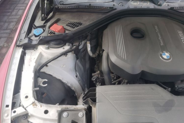 Used BMW 3 Series 2017 318Li Fashion Model Engine Bay Right