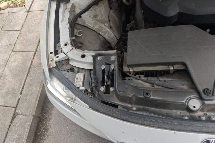 Used BMW 3 Series 2017 318Li Fashion Model Engine Bay Right