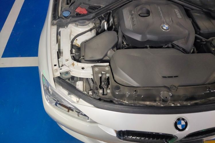 Used BMW 3 Series 2017 320Li Fashion Model Engine Bay Right