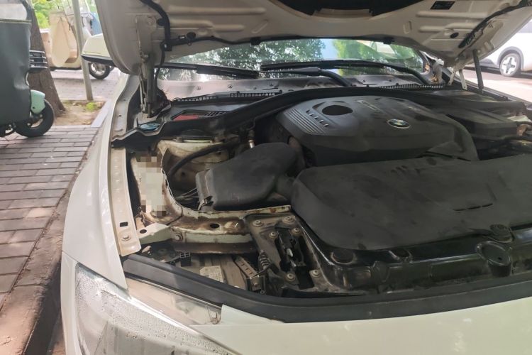 Used BMW 3 Series 2017 320Li Fashion Model Engine Bay Right