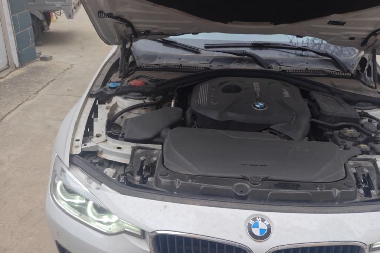 Used BMW 3 Series 2017 320Li Fashion Model Engine Bay Right