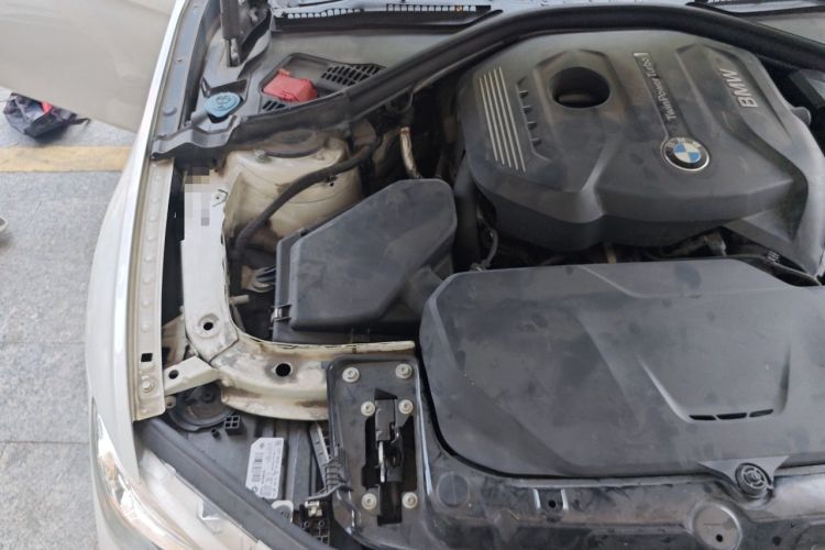 Used BMW 3 Series 2017 320Li Fashion Model Engine Bay Right