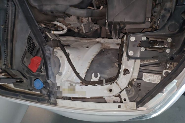 Used BMW 3 Series 2017 318Li Fashion Model Engine Bay Right