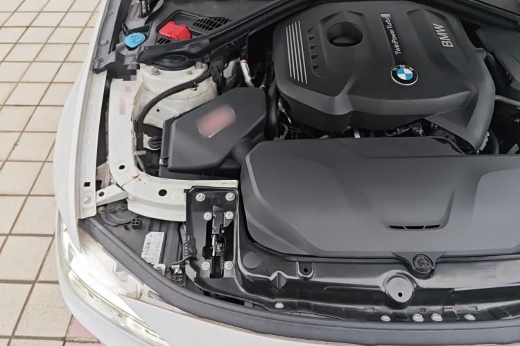 Used BMW 3 Series 2017 320i M Sport Engine Bay Right