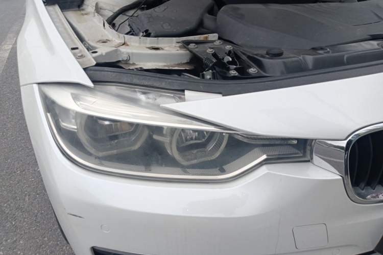 Used BMW 3 Series 2017 320Li Fashion Model Engine Bay Right