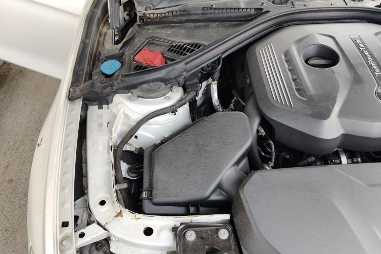 Used BMW 3 Series 2017 320Li Fashion Model Engine Bay Right